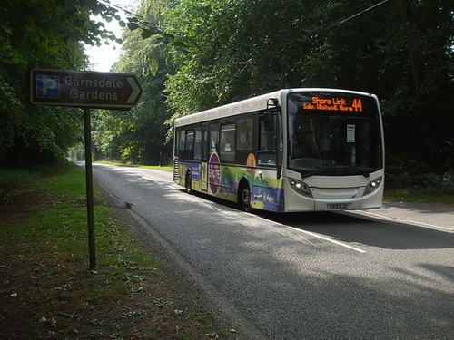 ipernity: DSCF5890 Centrebus 506 (YX13 EJC) passing Barnsdale Gardens ...