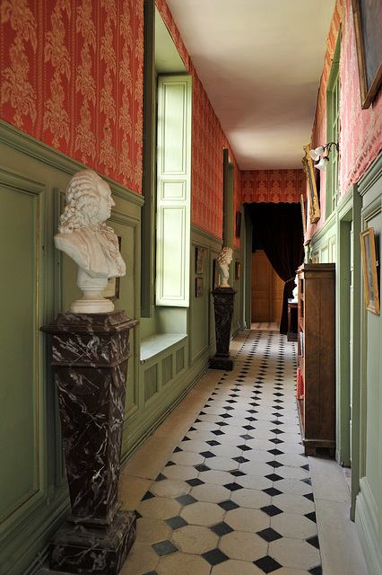 Couloir du Château de la Ferté-St-Aubin