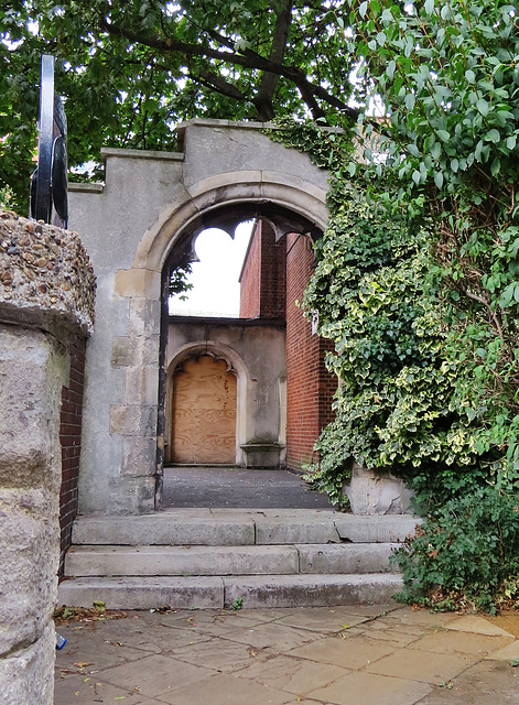 all hallows , pepper st., southwark, london