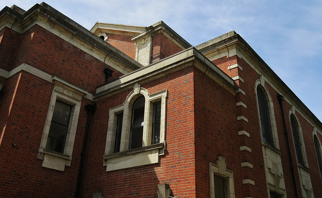 new synagogue, egerton rd, stamford hill, london