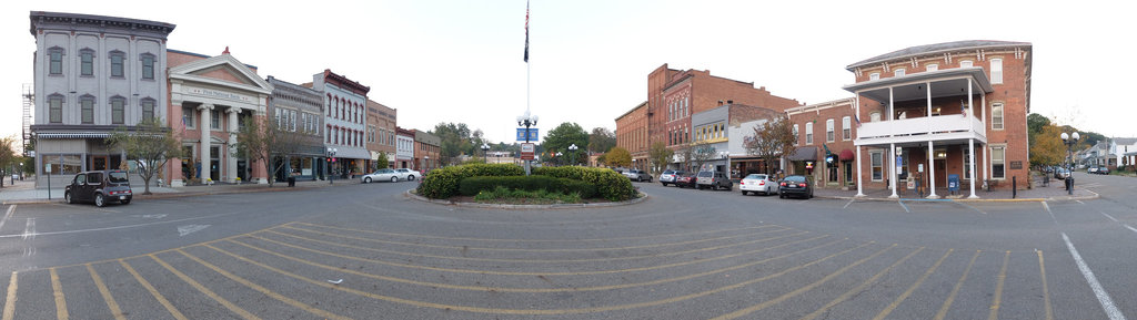 Nelsonville Public Square in panorama