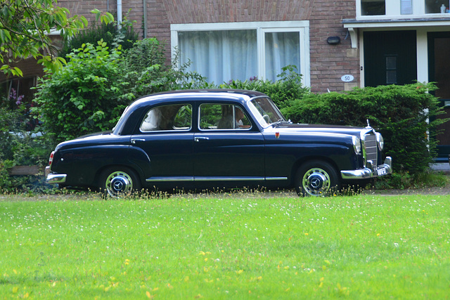 1959 Mercedes-Benz 180 DB