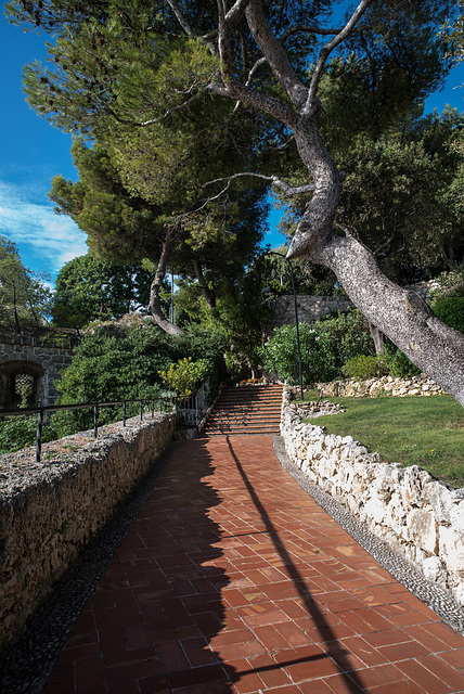 MONACO: Chemin du fort Antoine 02.