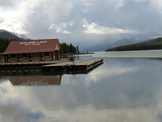 Lake Maligne