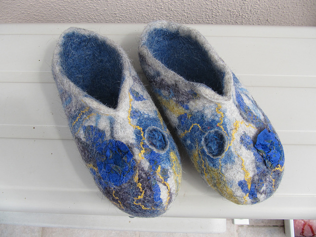 felt slippers