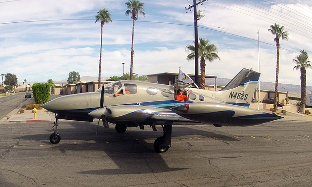 Planes On Parade (0039)