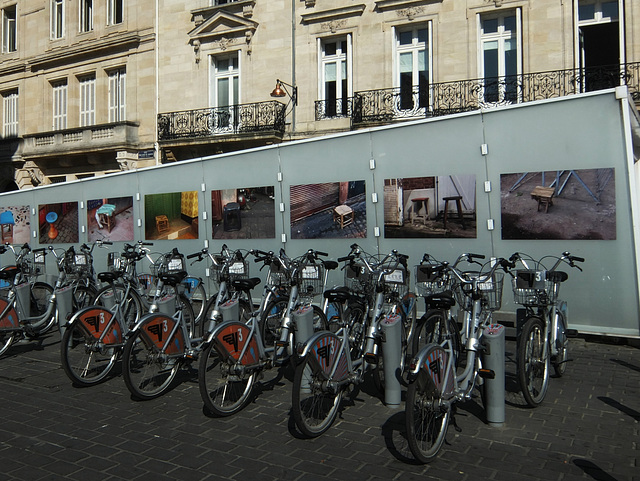 Les V Cubes à la longe .