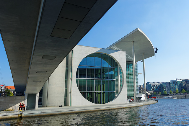 Marie-Elisabeth-Lüders-Haus (© Buelipix)