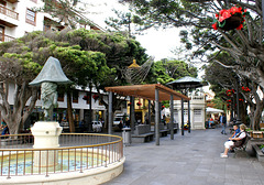 Santa Cruz de La Palma. Der Platz beim Nachbau der Santa Maria und bei El Enano. ©UdoSm