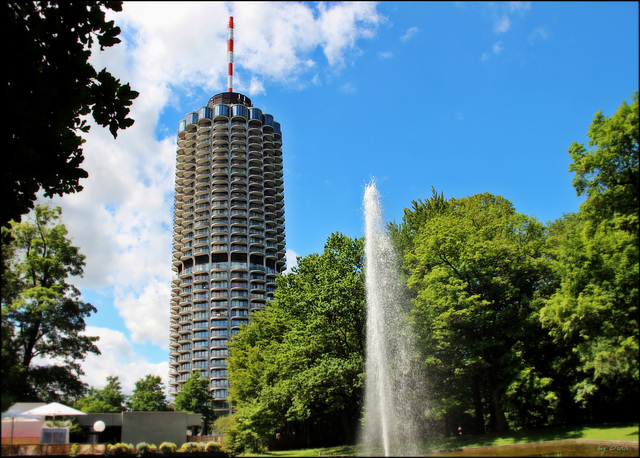 Maiskolbenturm / Corn cob tower / Wittelsbacher Park