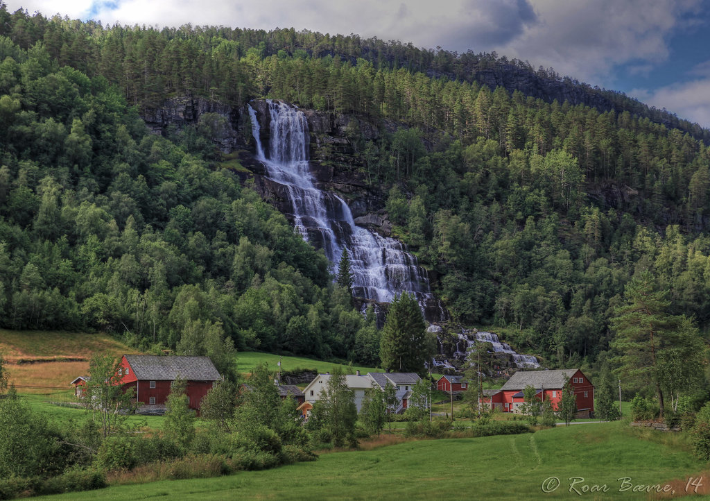 Tvinnefossen, Voss.