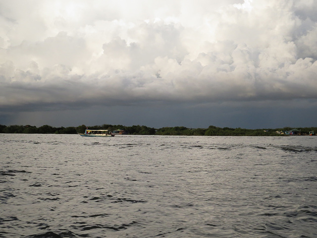 Tonle Sap, 4