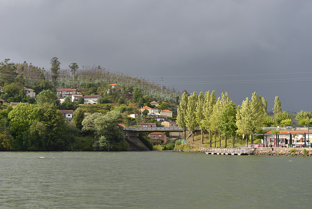 Vallée du Douro, après l'orage.