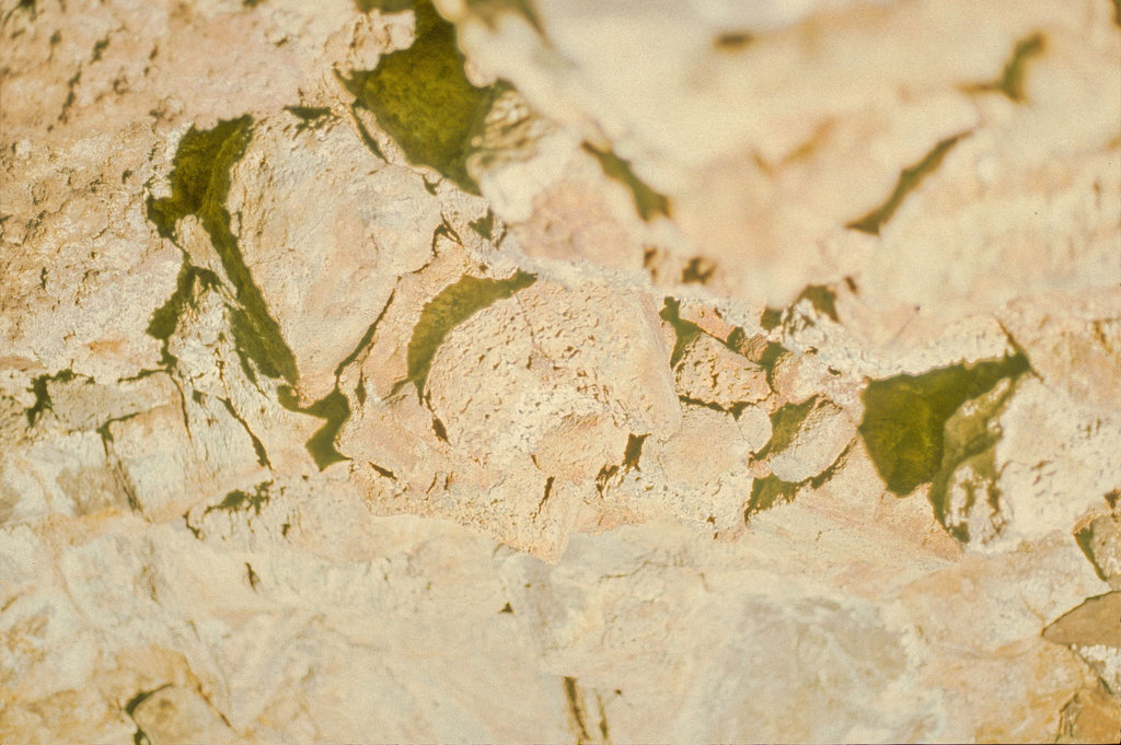 21-basalt_detail