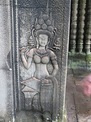 Angkor Vat : aspara de la 4e enceinte.