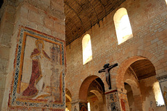 La nef et fresque de Ste-Barbe (XVe S.) - Eglise St-Genest de Lavardin - Loir-et-Cher