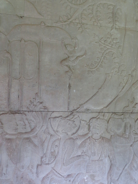 Angkor Vat, "défilé historique" : l'étendard du roi singe.