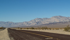 Panamint Valley Rd / fighter jet practice area CA (0633)