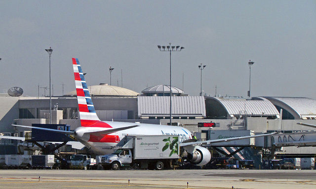 Airplane with Food Truck