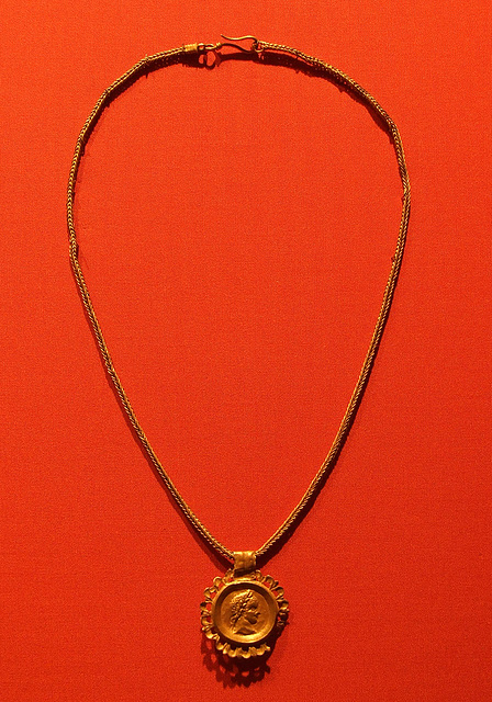 Chain with a Pendant Bearing the Emperor's Profile in the Metropolitan Museum of Art, September 2010