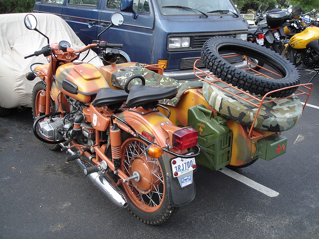 Moto BMW & side-car.