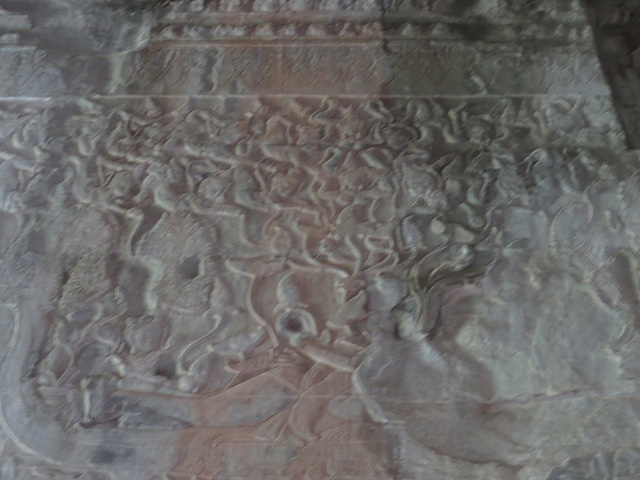 Angkor, pavillon d'angle nord-ouest. Le sommeil de Vishnu, 2
