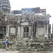 Angkor Vat, cour intérieure de la 2e enceinte : bibliothèque ouest.