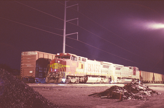 BNSF 520 & 521