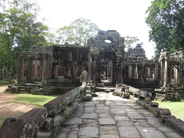 Banteay Kdei : "salle de danse", vue de l'extérieur.