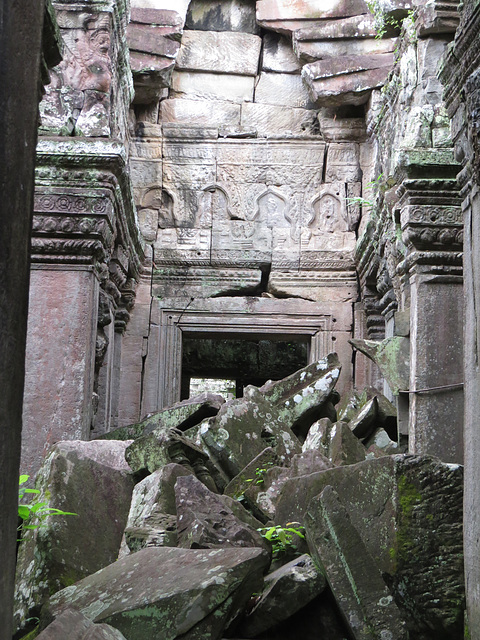 Banteay Kdei : gopura ouest de la 3e enceinte.