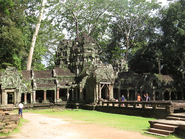 Ta Prohm : gopura ouest de la 4e enceinte, 2