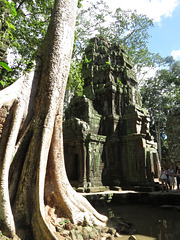 Ta Prohm : cour de la 2e enceinte.