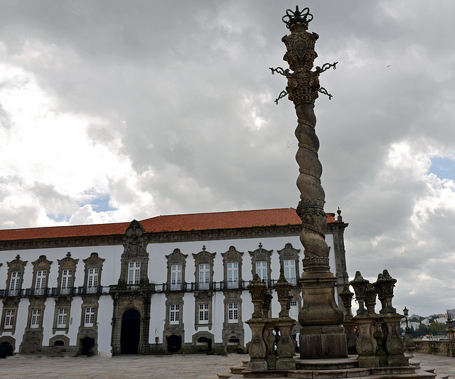 Palais épiscopal dû à l'évêque João Rafael de Mendonça (Actuellement propriété de l'état portugais)