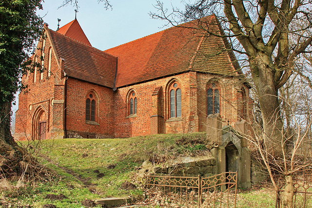 Groß Eichsen, Dorfkirche+Gruft