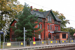 Jasnitz, Bahnhofsgebäude im Oktober 2014
