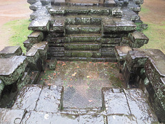 Passage entre la tour-sanctuaire et le Mandapa.