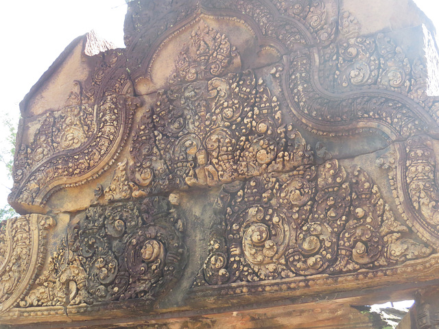 Banteay Srei. Gopura est de la 3e enceinte.