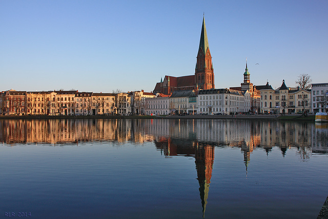 Schwerin, Pfaffenteich und Dom