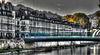 BESANCON: passage d'un tram sur le pont Battant.