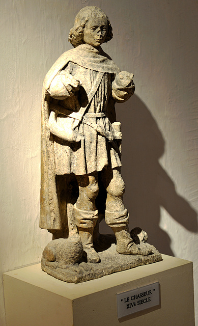 Musée de l'abbaye. Statue de pierre du XIVème siècle.