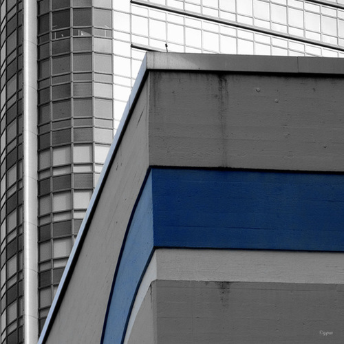 Mit Blau