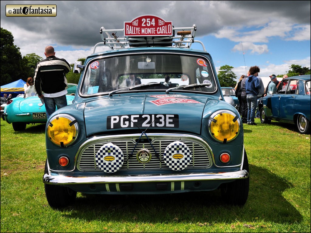 1967 Morris Mini - PGF 213E