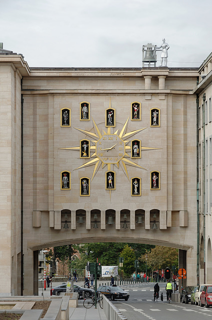 Horloge du Mont des Arts