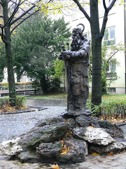 München - Statue St. Paul