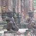 Banteay Srei. Sanctuaire central : les gardiens.