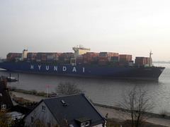 Containerschiff  HYUNDAI  DREAM