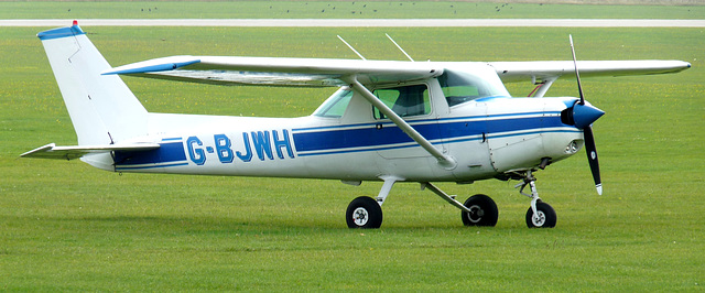 Reims Cessna F152 G-BJWH
