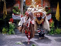 Bali.  Batu Bulan, Barong Tanz 7. ©UdoSm