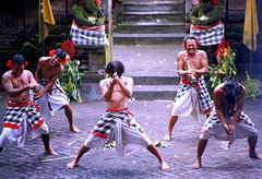 Bali.  Batu Bulan, Barong Tanz 10. ©UdoSm