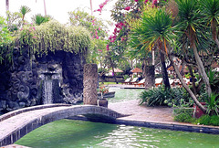 Bali  Hotel, Pool-Area mit 'Dämonen-Wasserfall'. ©UdoSm